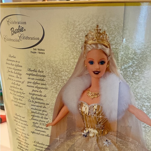 Barbie- Special Edition Year 2000! New in Box! Gold Barbie collectors edition - Picture 2 of 4